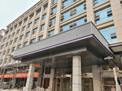氟碳铝单板阳极氧化铝单板木纹铝单板吊顶——广州市金珀尔装饰材料有限公司
